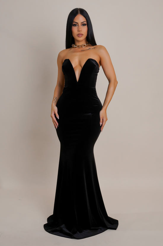 Keeping It Classy Maxi Dress - Black