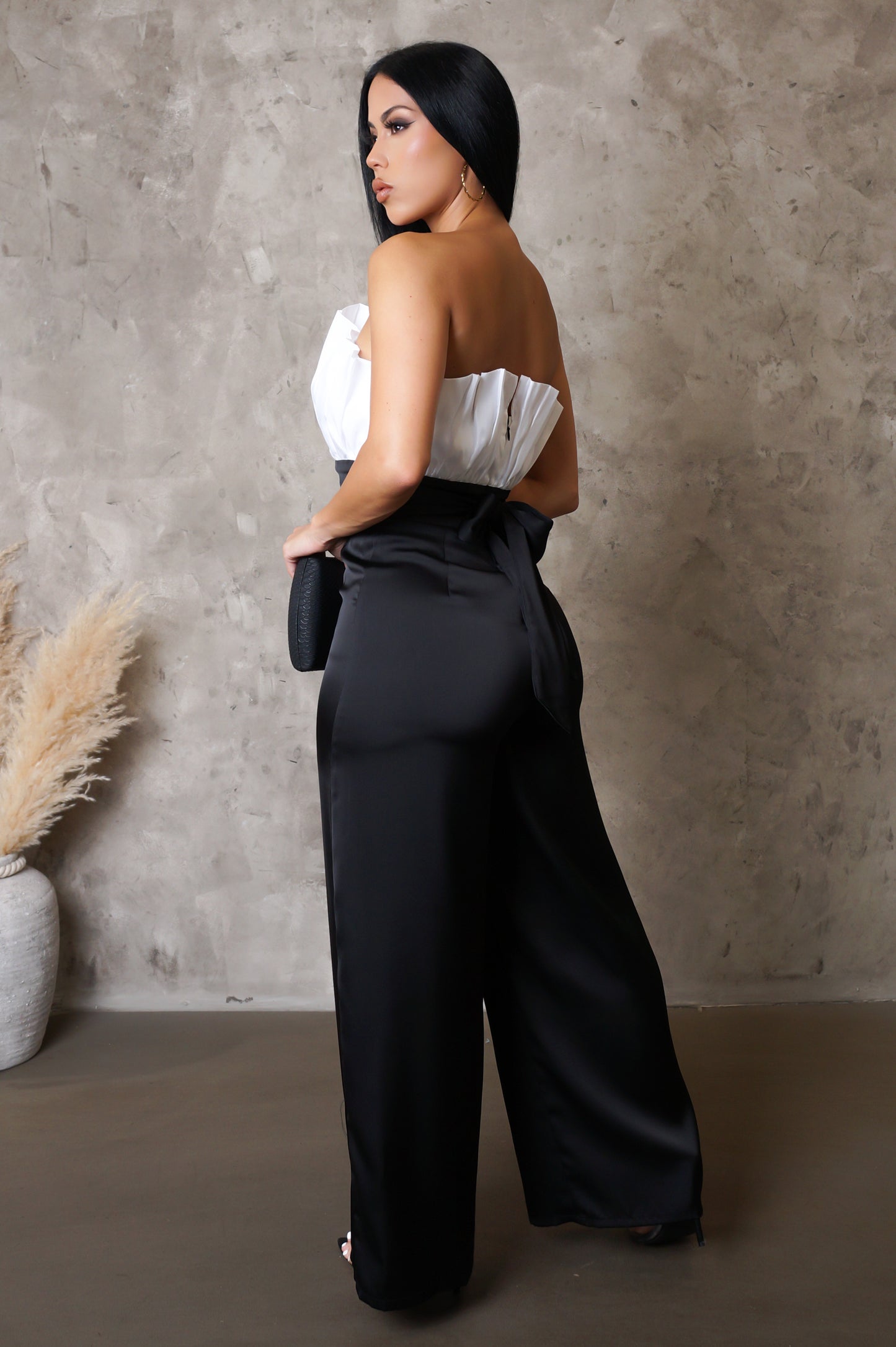 Load image into Gallery viewer, All Or Nothing Jumpsuit - Black

