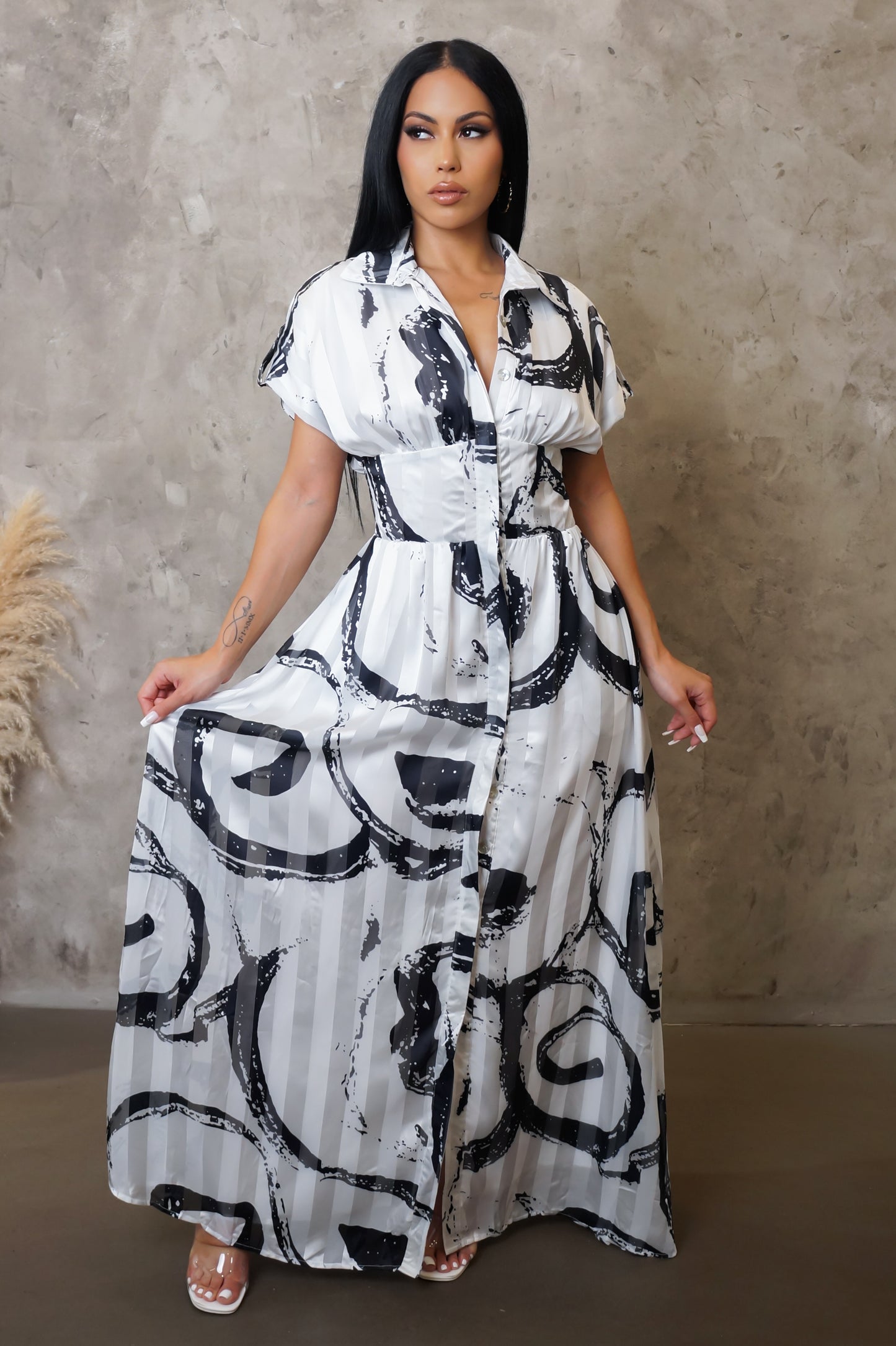 Load image into Gallery viewer, Out Of Mind Maxi Dress - White
