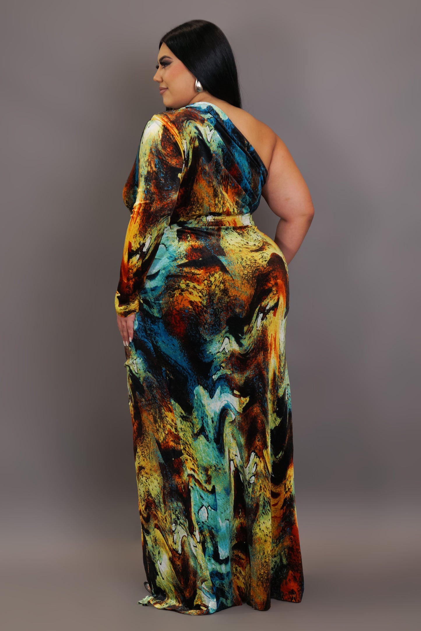 Looking Like A Gift Maxi Dress Plus - Multi