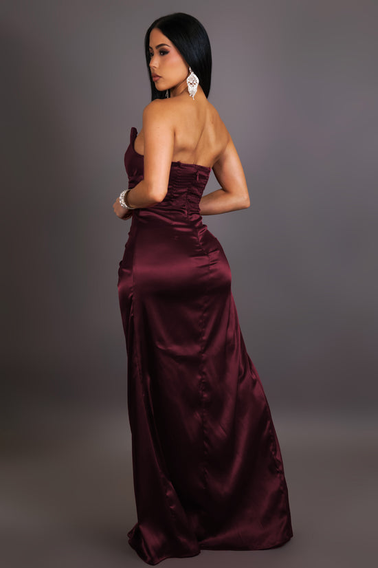 Graceful Maxi Dress - Burgundy