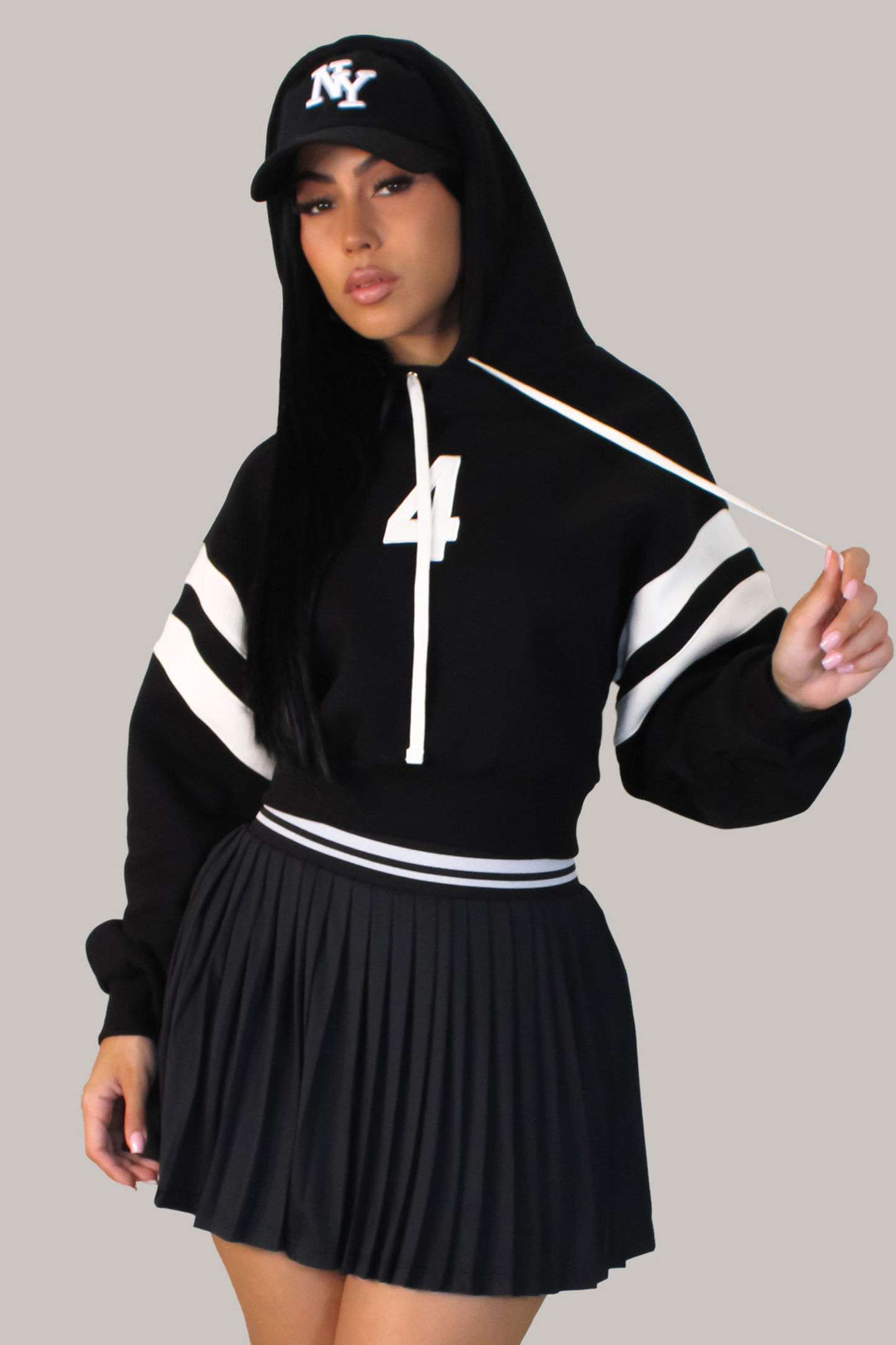 Four Legacy Sweater - Black