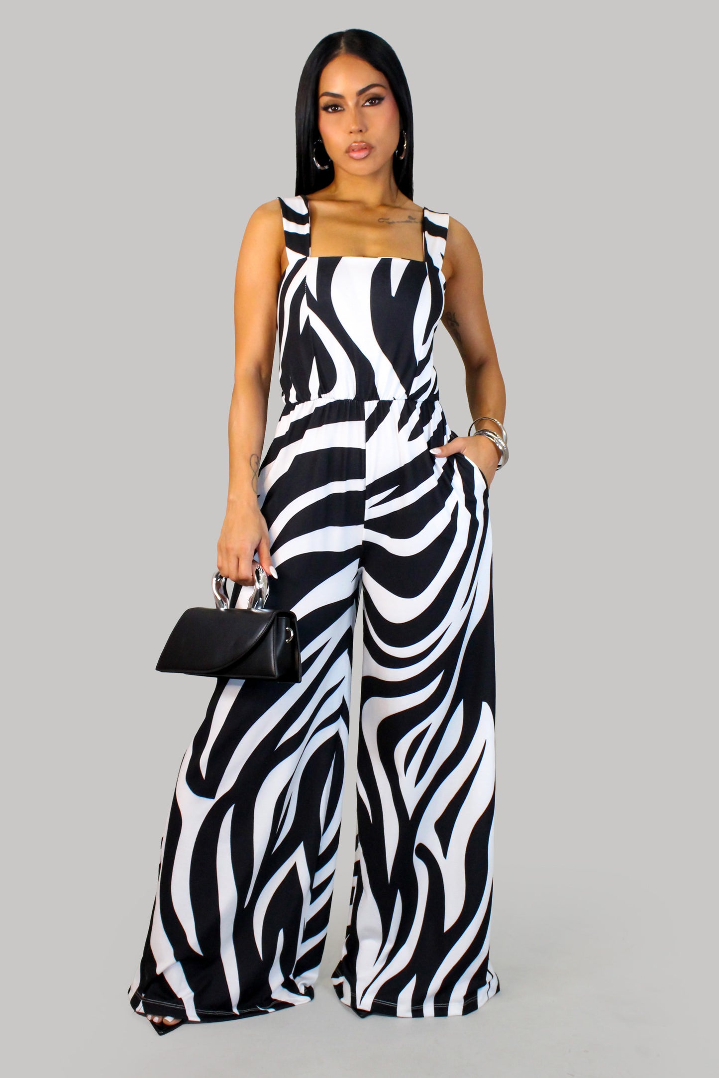 Cuva Agua Jumpsuit- Black & White