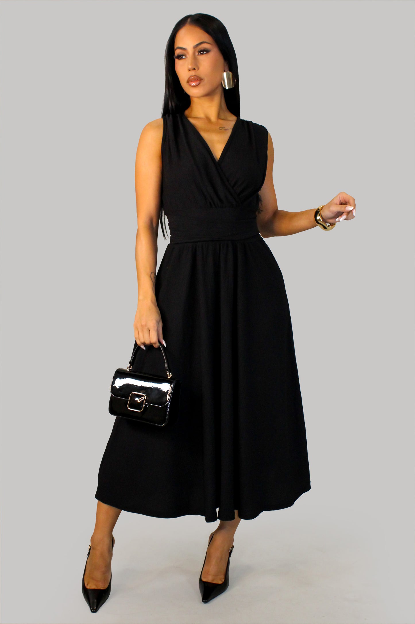 Stay At The Meeting Dress - Black