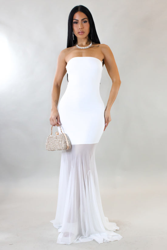 Never Chasing Maxi Dress - White