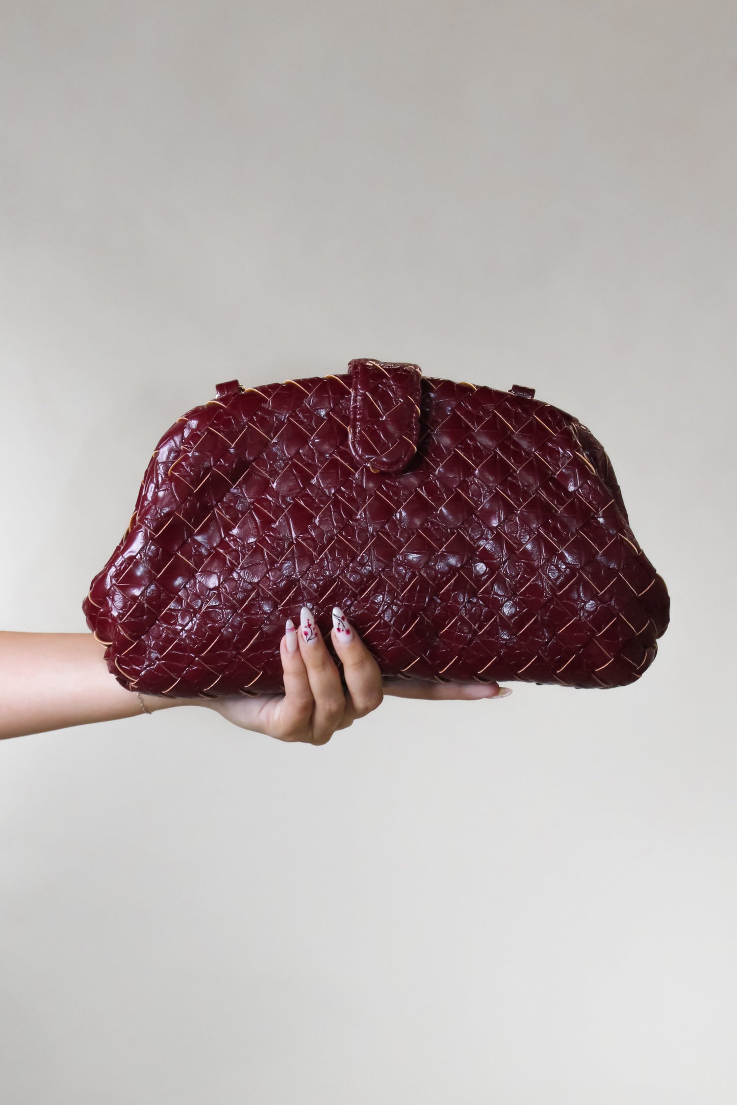 The Traveler Purse - Red - Black