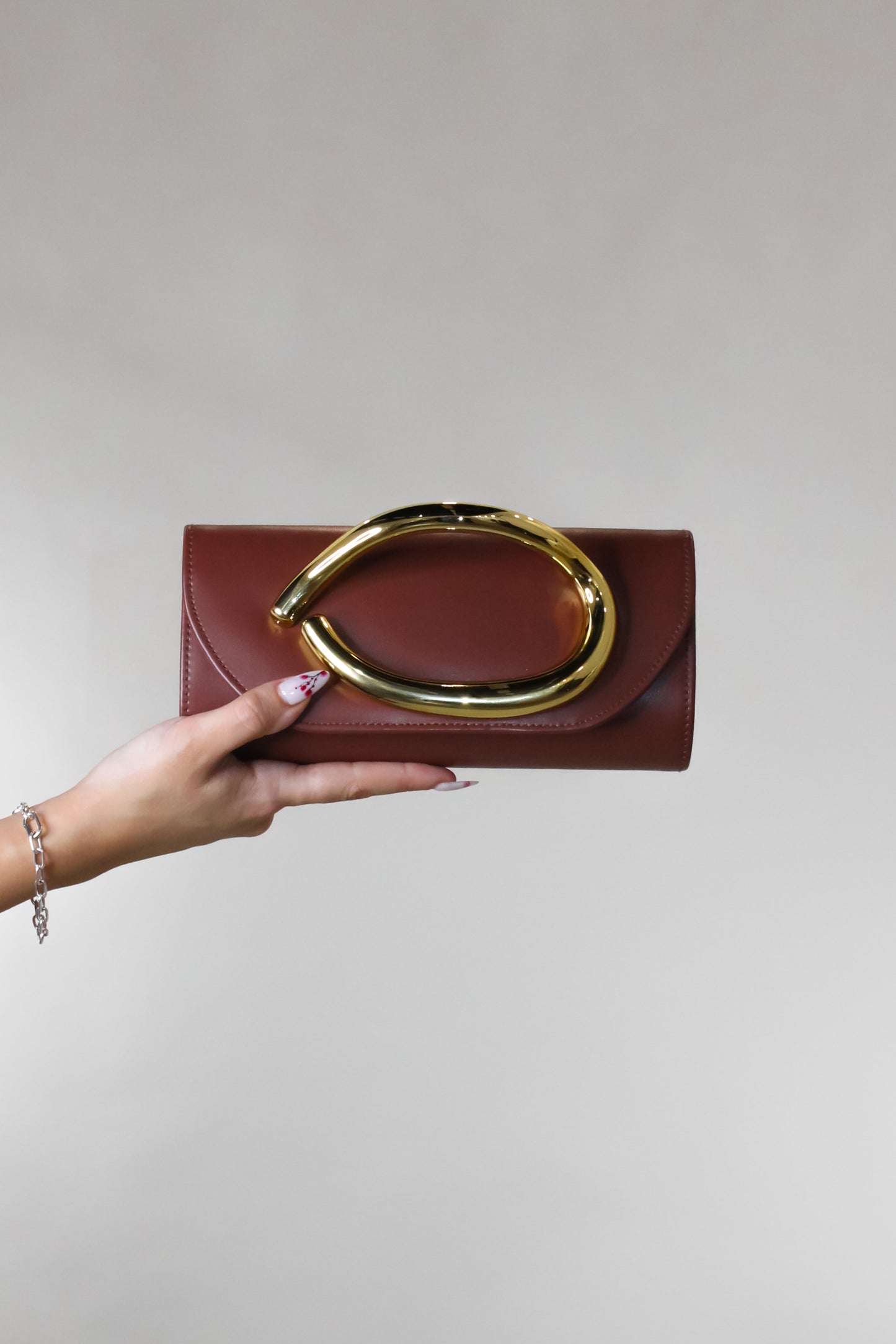 Coming In Clutch Purse - Brown - White - Purple