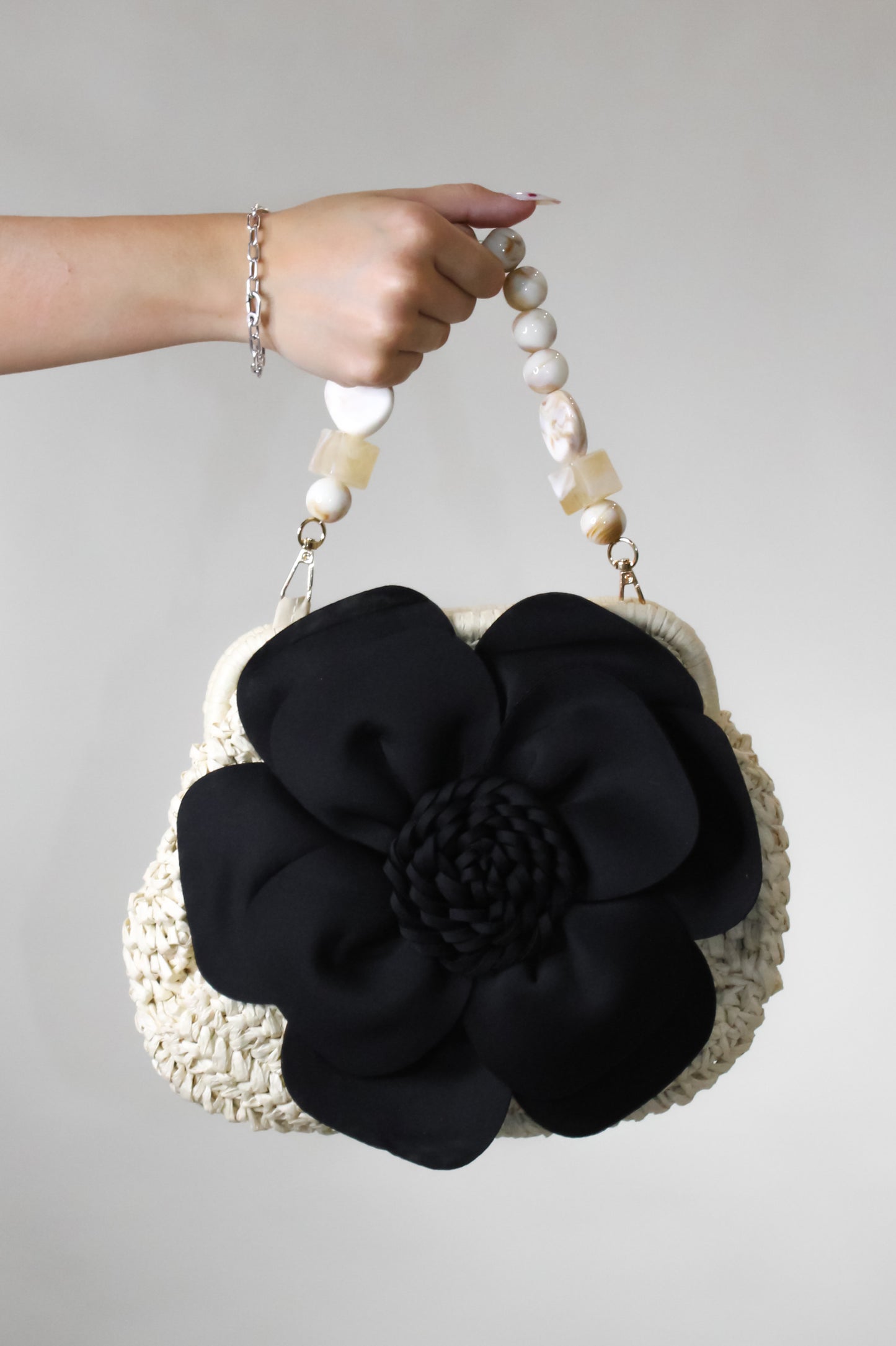 Blooming Purse - White - Red - Green - Black