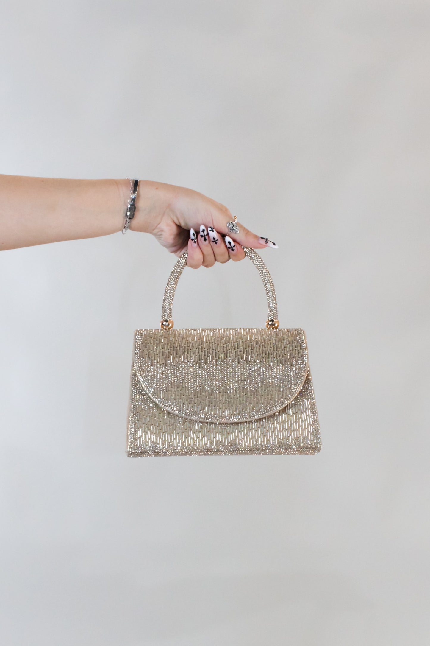 Eye Catching Purse - Black - Gold - Silver