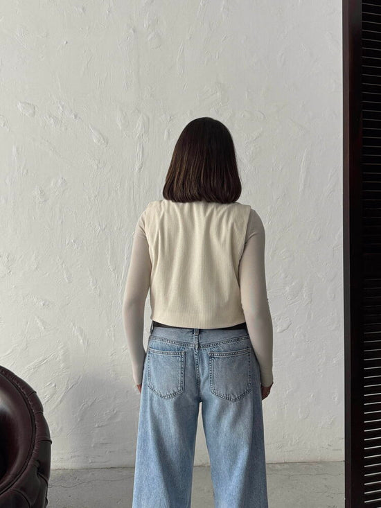 Follow Me Vest - Cream