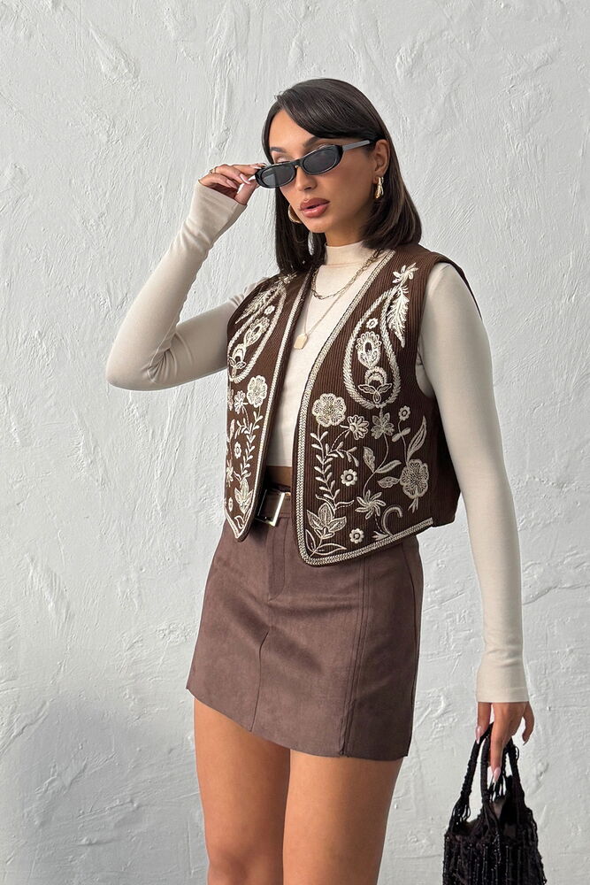 Follow Me Vest - Brown