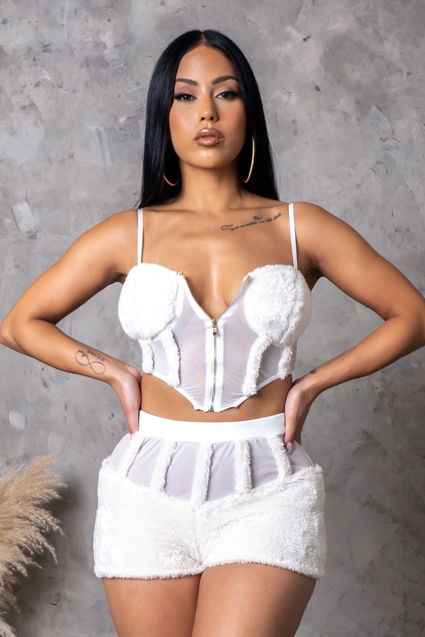 Load image into Gallery viewer, Thinking Of You Two Piece Shorts Set - White
