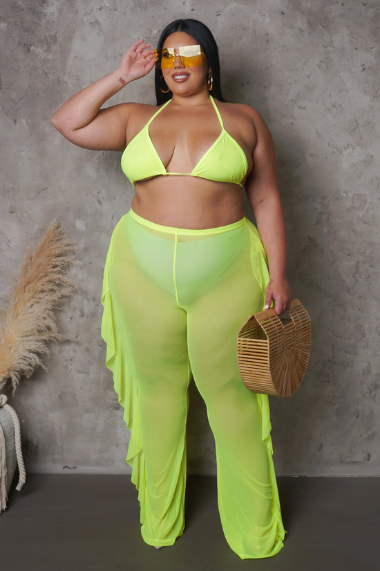 Load image into Gallery viewer, Plus You Aren&amp;#39;t Ready Swimwear Set - Yellow

